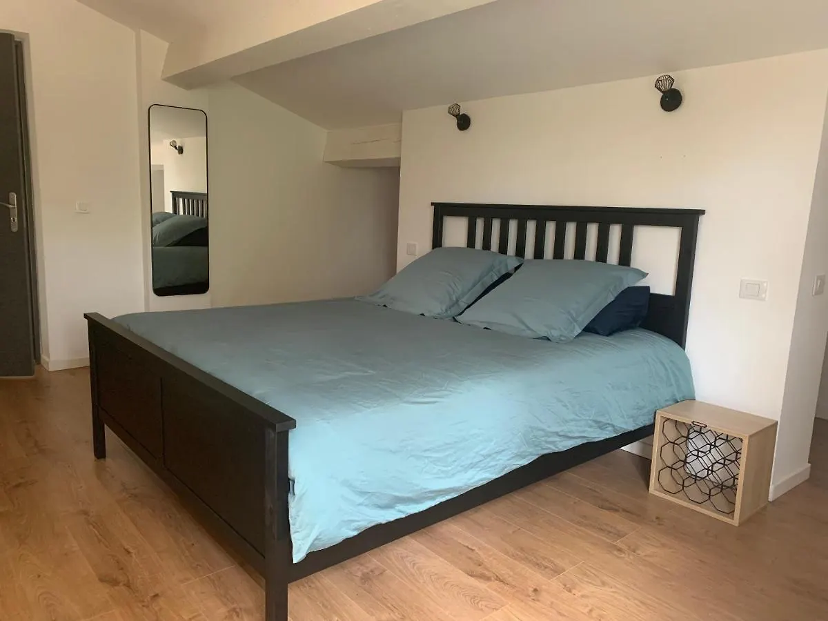 Magnifique Villa classée 4* meublé de tourisme Flassans-sur-Issole 0*,  France