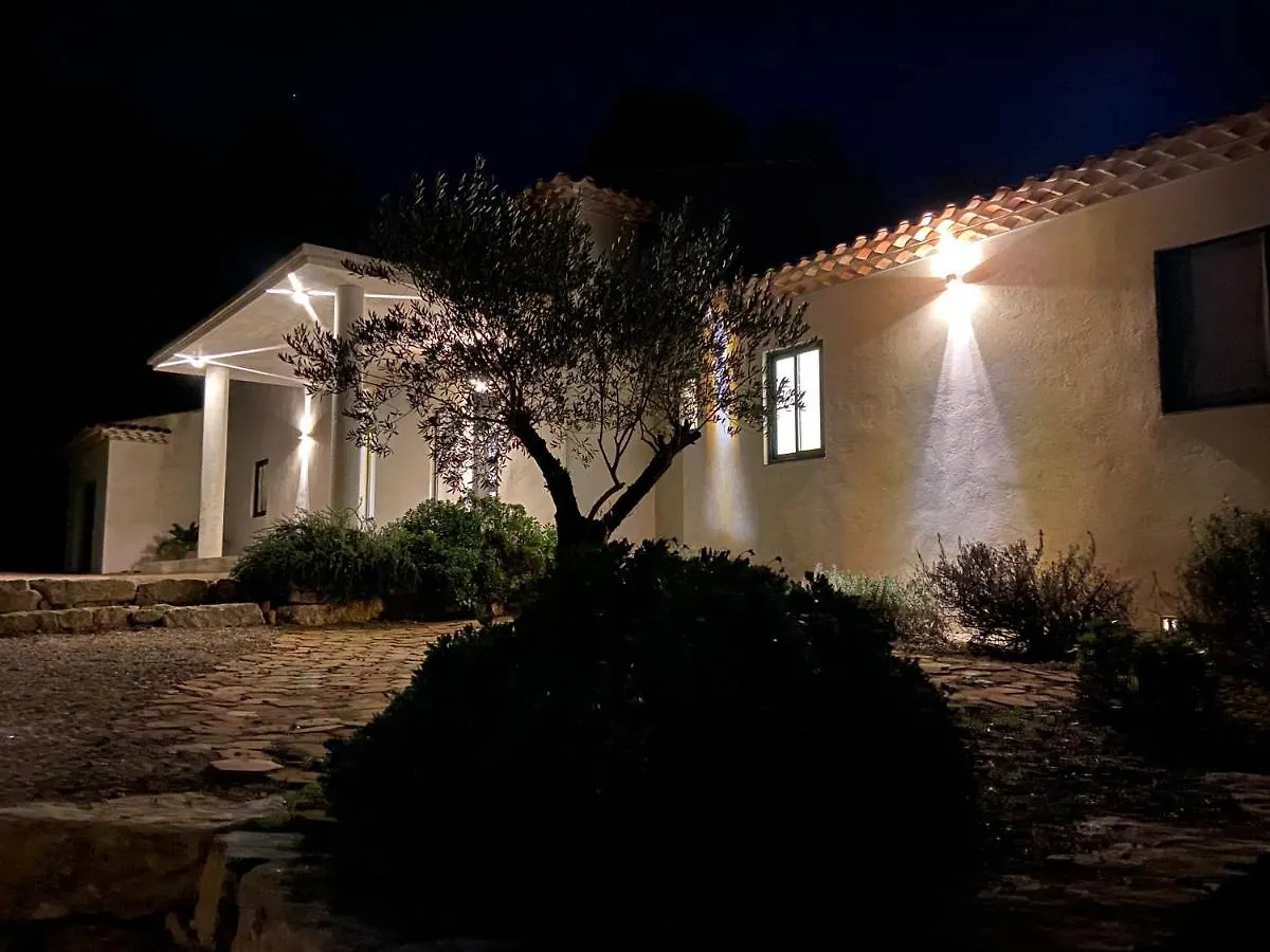 Magnifique Villa classée 4* meublé de tourisme Flassans-sur-Issole 0*,