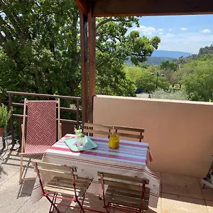  Appartement Superbe Au Cœur Du Luberon.